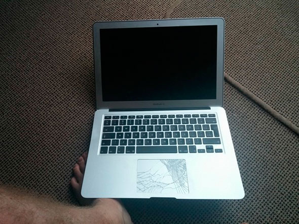 macbook-air-caida-avion